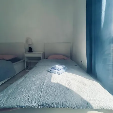 Two Bedroom Seaview - St Pauls Bay Apartment