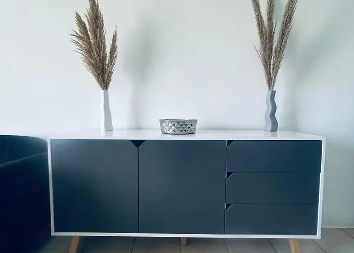 Two Bedroom Seaview - St Pauls Bay Apartment